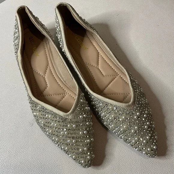 **Rhinestone Studded Ballet Pointed Flats** - Picture 2 of 6